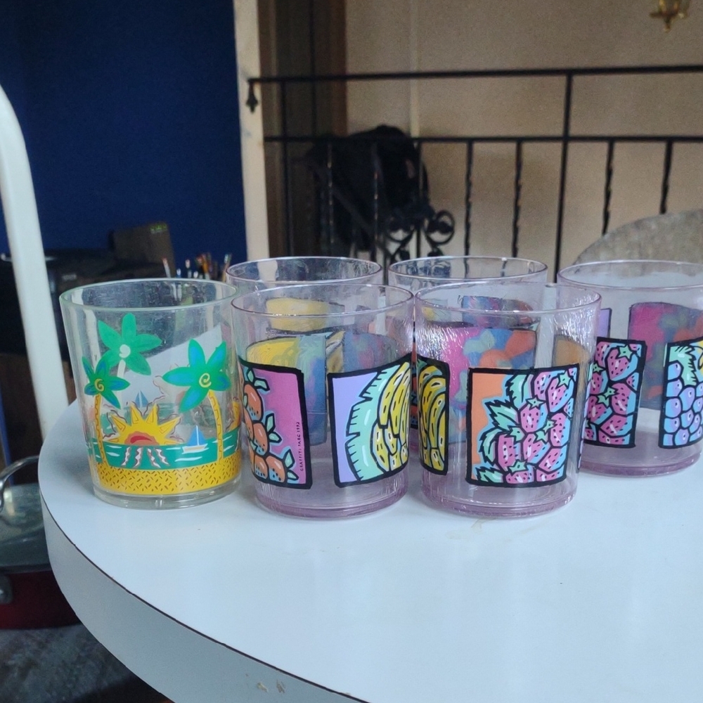 Colorful Patterned Glass Tumblers Set